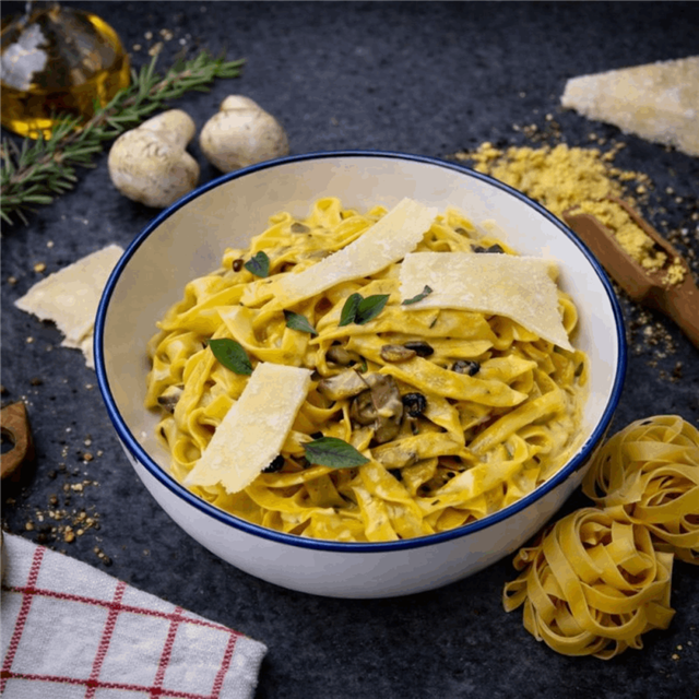 Curry Fettuccine Alfredo