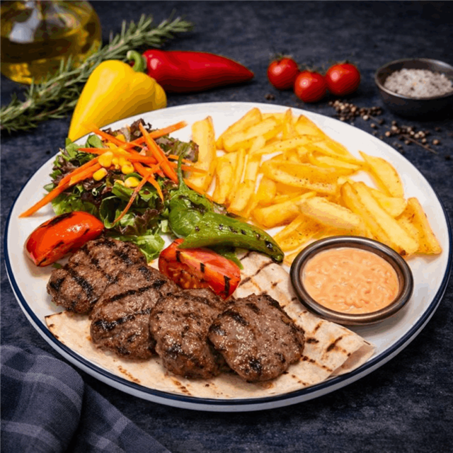 Ev Yapımı Izgara Köfte