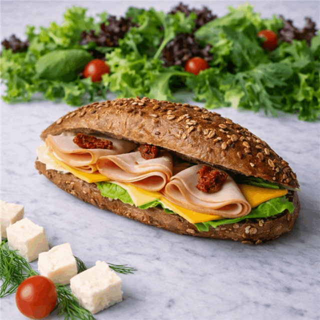 Hindi Fümeli Cheddar Sandwich